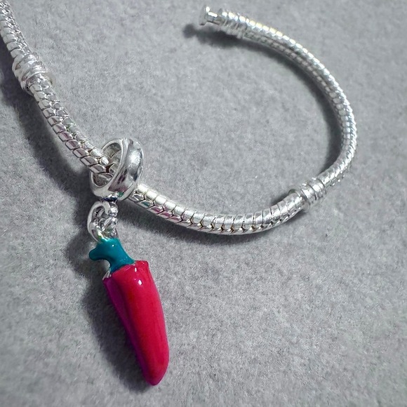 Red Chili Pepper Charm Bead fits Pandora - Picture 2 of 8